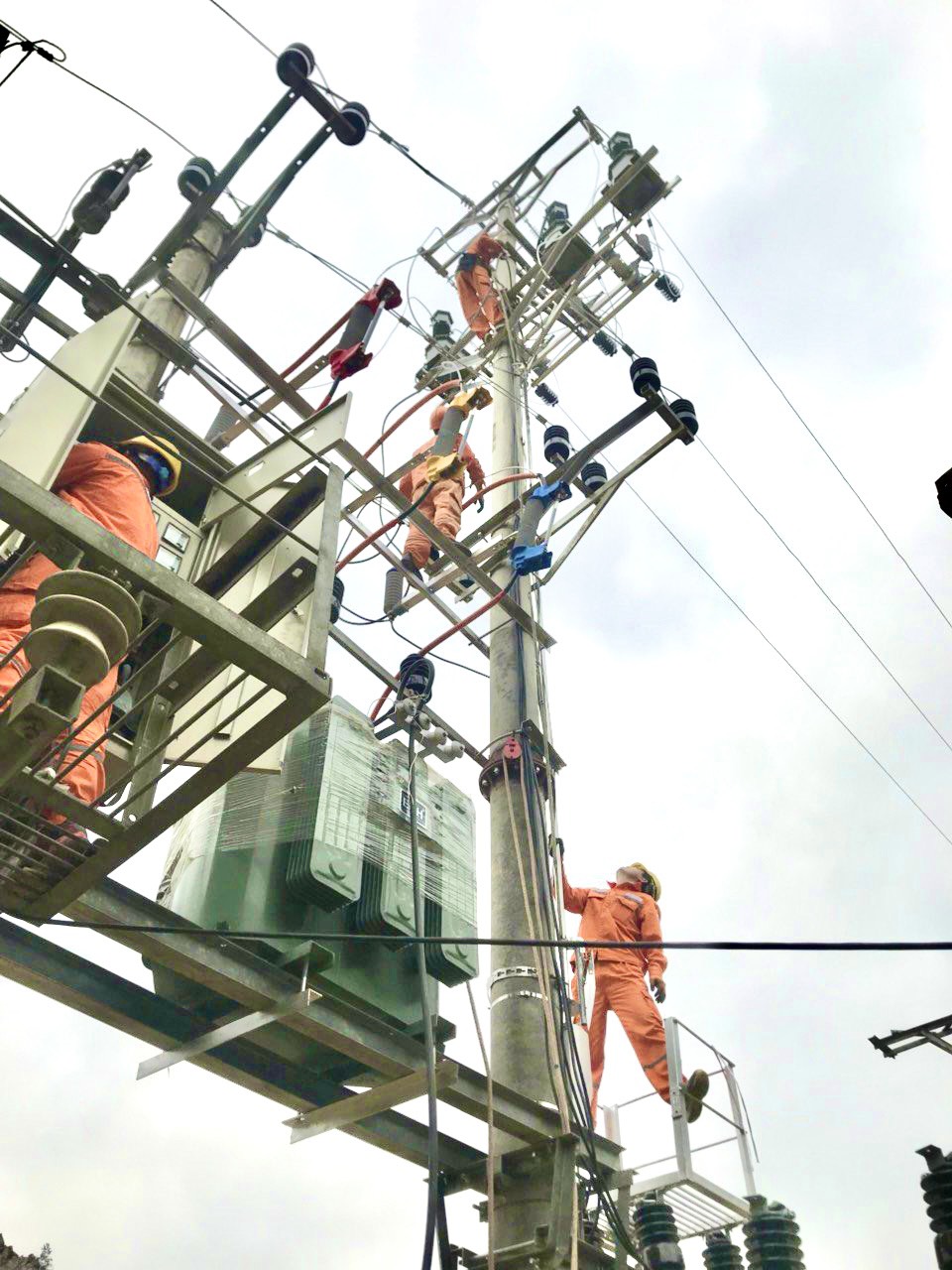 công ty cổ phần thương mại và đầu tư xây dựng dung linh