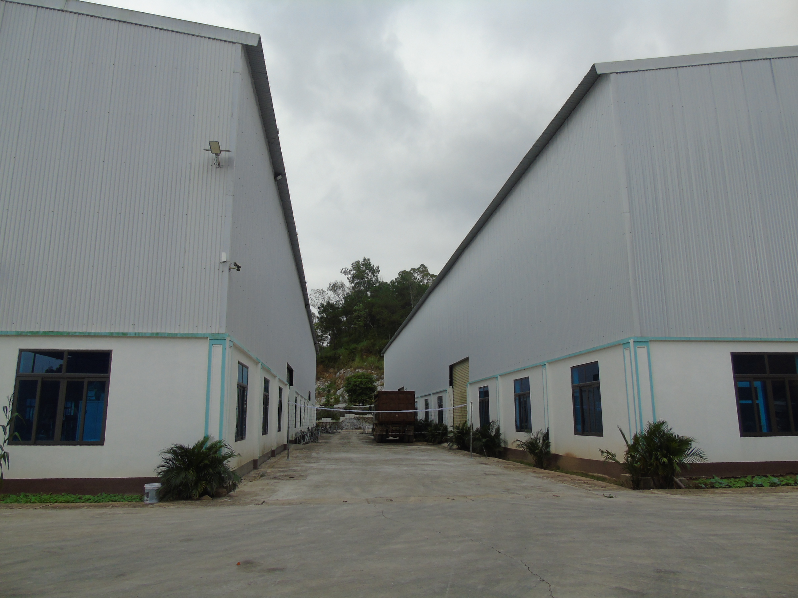 công ty cổ phần thương mại và đầu tư xây dựng dung linh